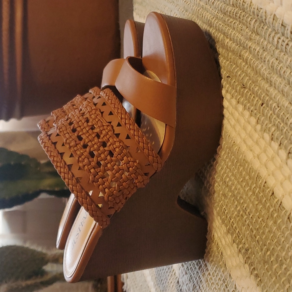 Women's wedge sandal